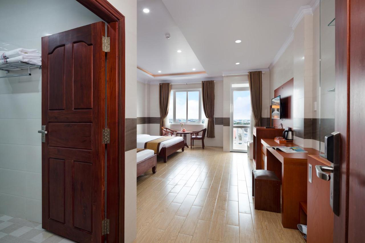 ראץ' גיאה Phuc Ngoc Hotel מראה חיצוני תמונה