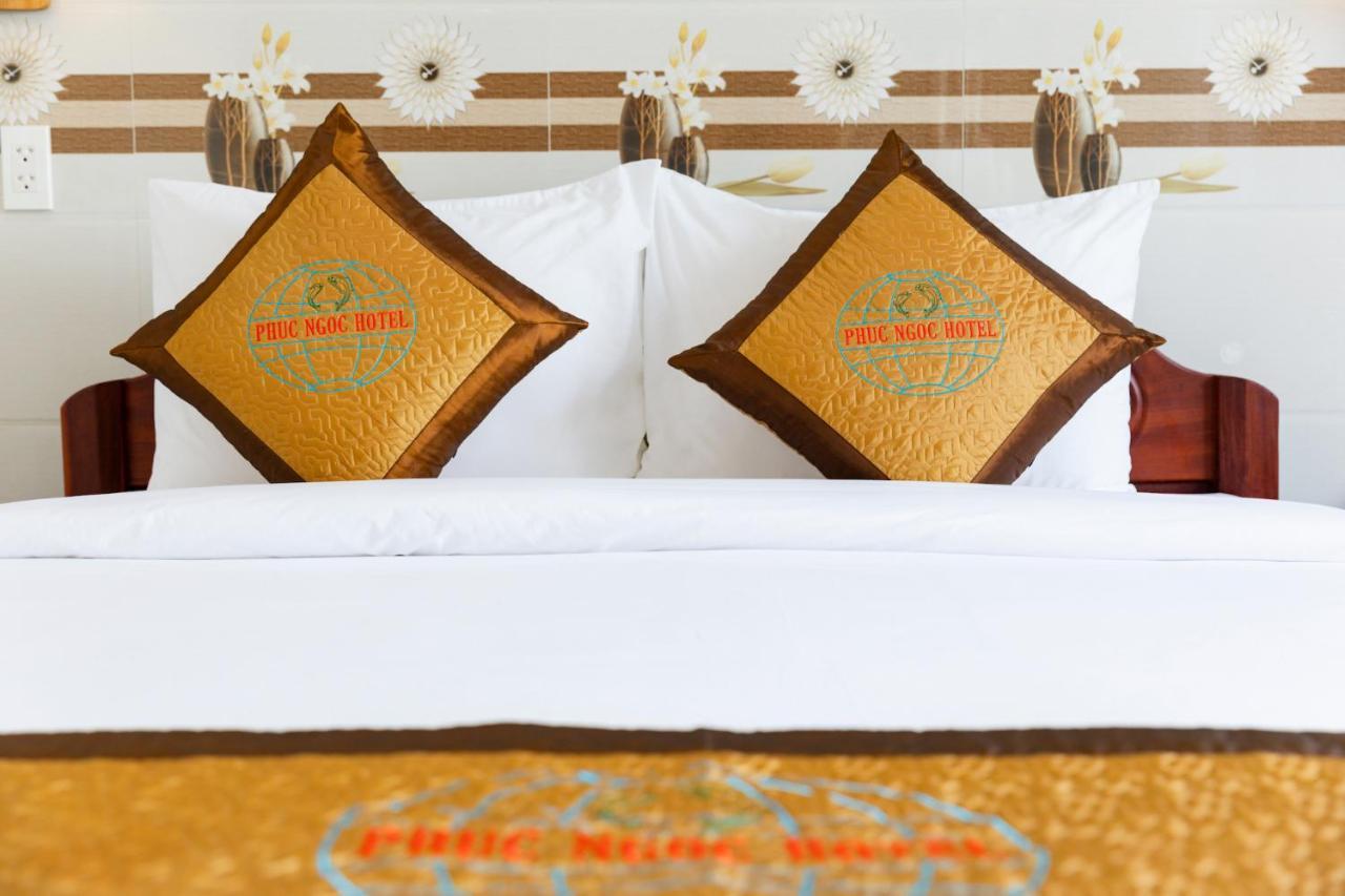 ראץ' גיאה Phuc Ngoc Hotel מראה חיצוני תמונה