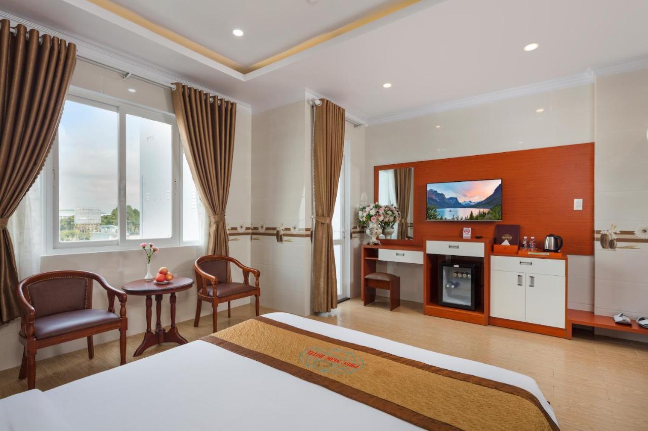 ראץ' גיאה Phuc Ngoc Hotel מראה חיצוני תמונה