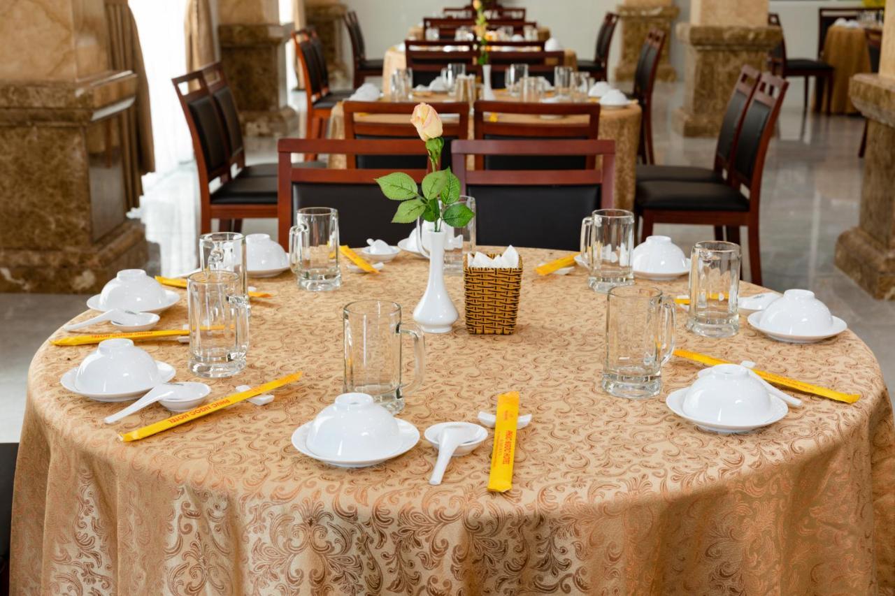 ראץ' גיאה Phuc Ngoc Hotel מראה חיצוני תמונה