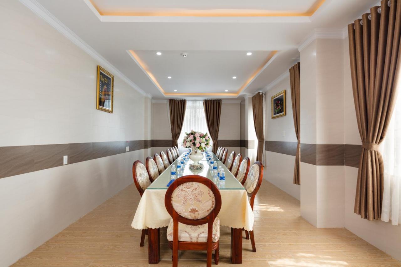 ראץ' גיאה Phuc Ngoc Hotel מראה חיצוני תמונה