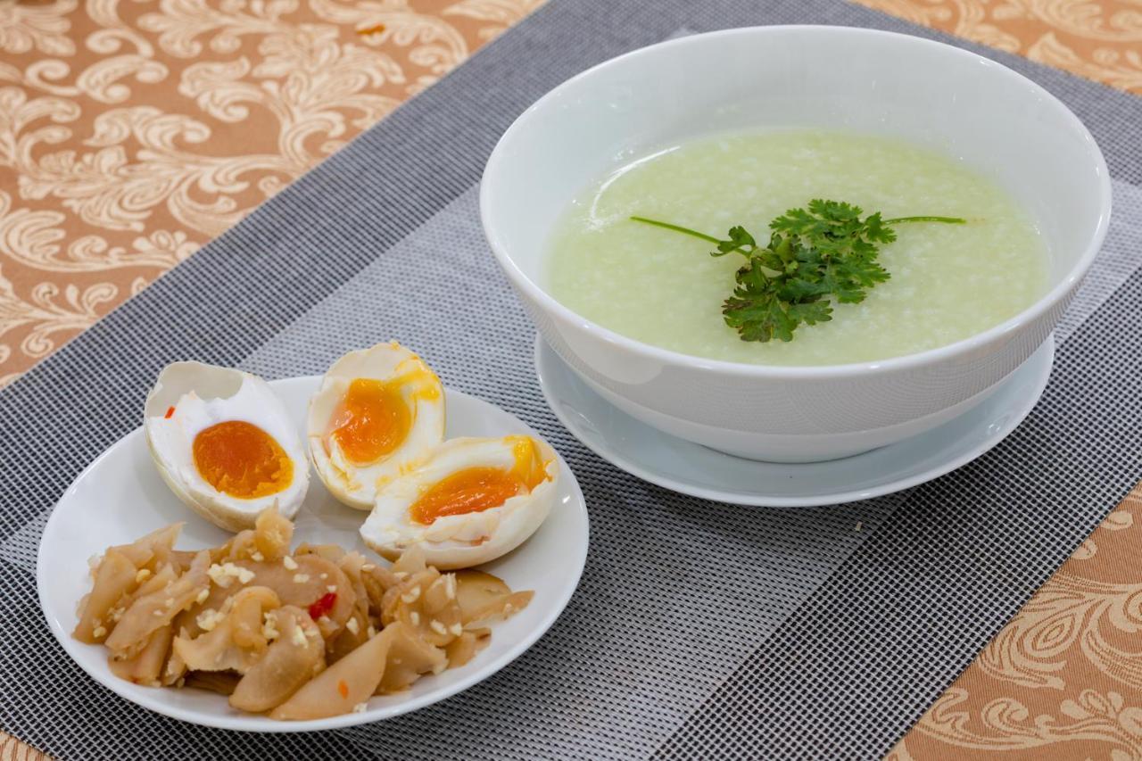 ראץ' גיאה Phuc Ngoc Hotel מראה חיצוני תמונה